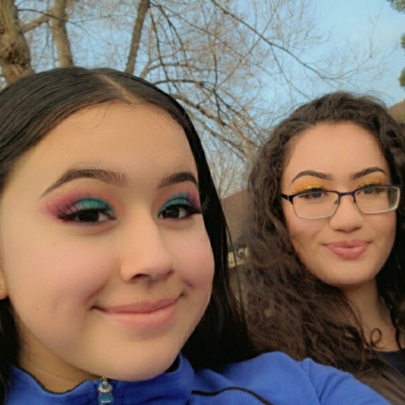 Meet your Posher, Nayeli - Picture 1 of 1